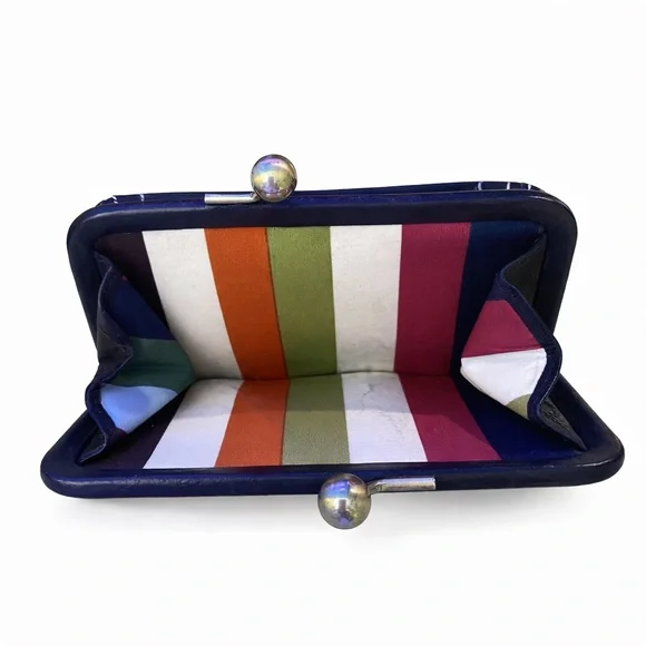 Coach Legacy Black Leather Kiss Lock Wallet – Striped Lining - Picture 2 of 4